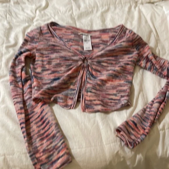 American eagle cropped top sweater   with blue Halter top Both NWT - Picture 3 of 6